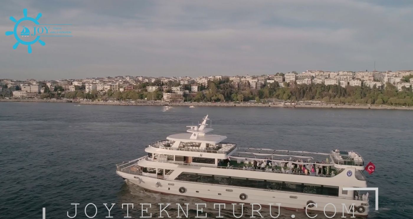 How Much Does it Cost to get Married on a Ship?